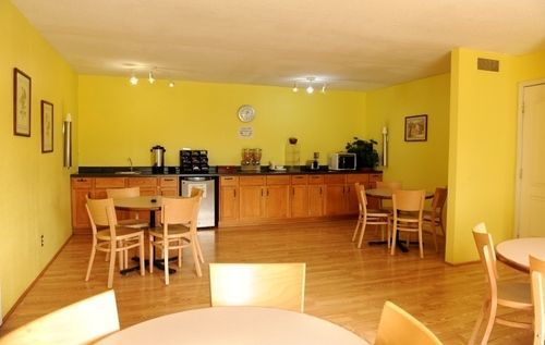 Americas Best Value Inn Story City Ngoại thất bức ảnh